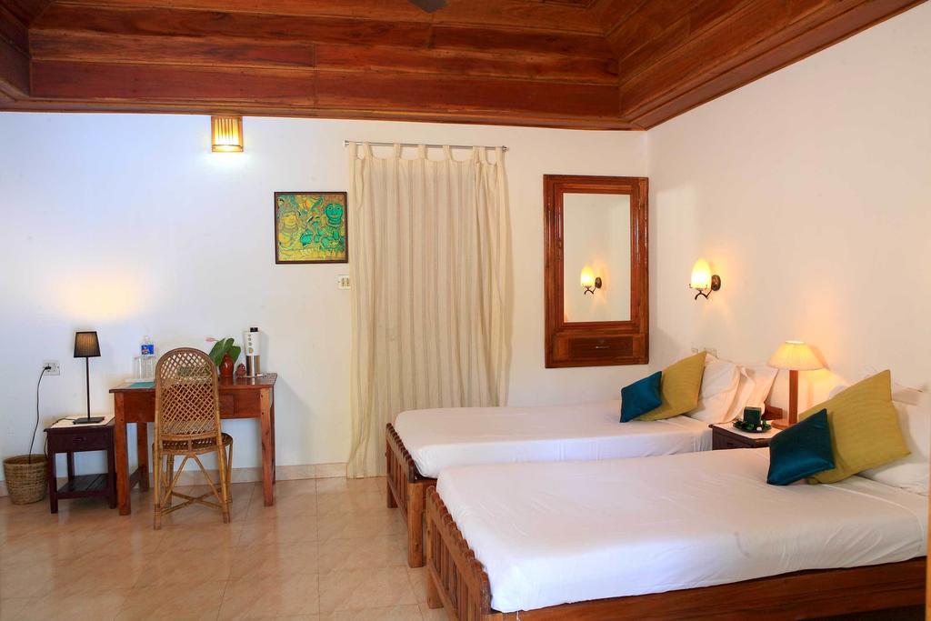 Гарячі тури в готель Krishnatheeram Ayur Holy Beach Resort Варкала