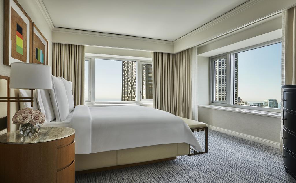 Отзывы об отеле Four Seasons Hotel Chicago