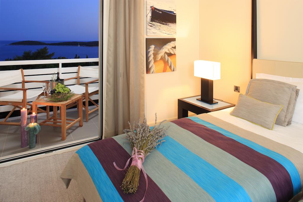 Горящие туры в отель Amfora Grand Beach Resort Хвар (остров)