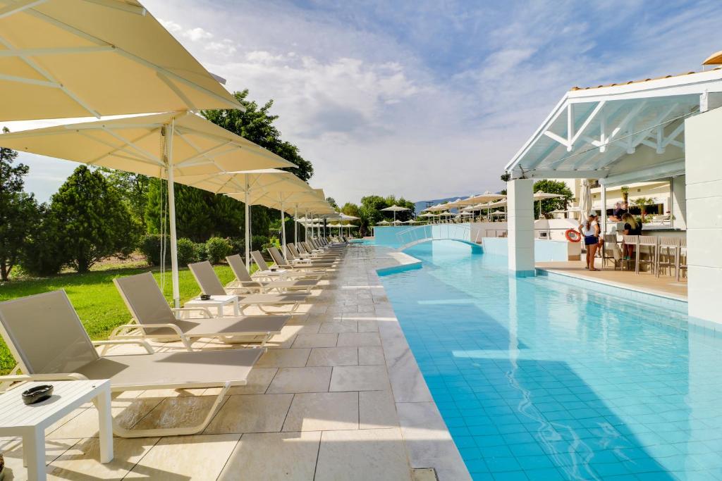 Ceny hoteli Olympian Bay Grand Resort