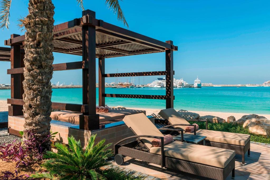 Готель, ОАЕ, Дубай (пляжні готелі), Le Meridien Mina Seyahi Beach Resort & Waterpark