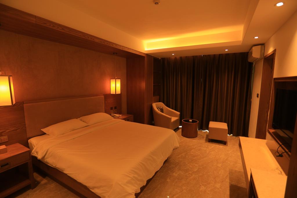 Sanyawan Yin Yun Seaview Holiday Hotel (ex.Yinyun Sea View Resort), Chiny, Sanya, wakacje, zdjęcia i recenzje