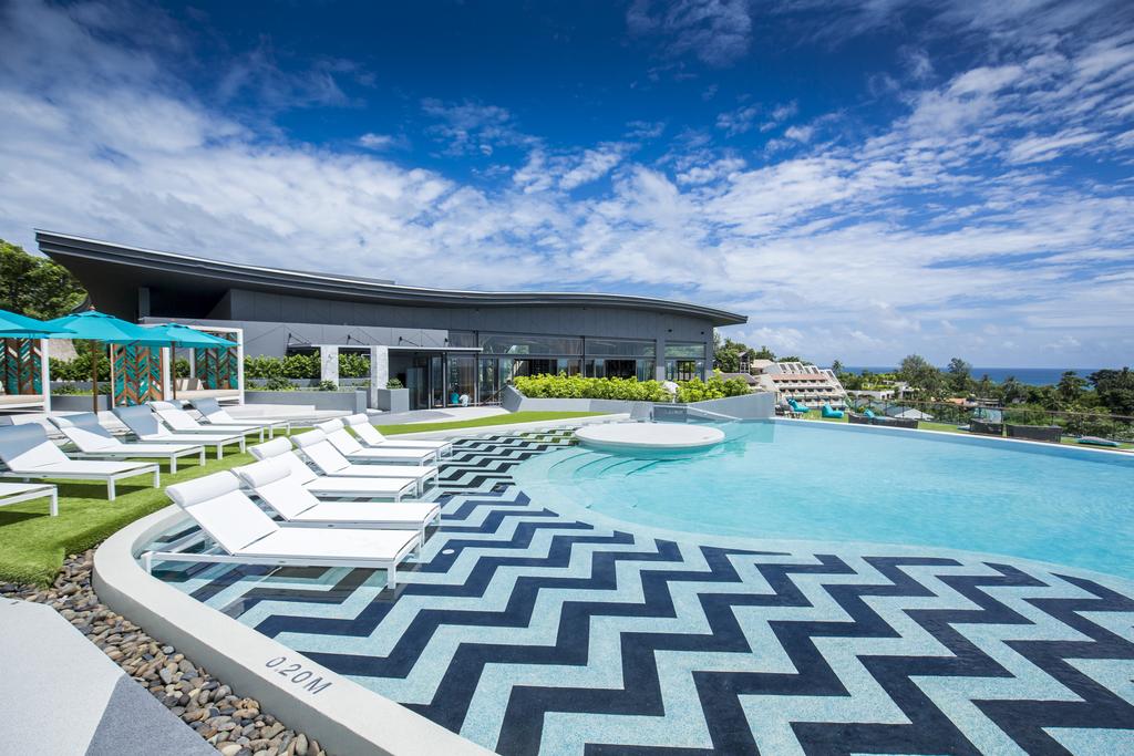 Отель, The Sis Kata Resort
