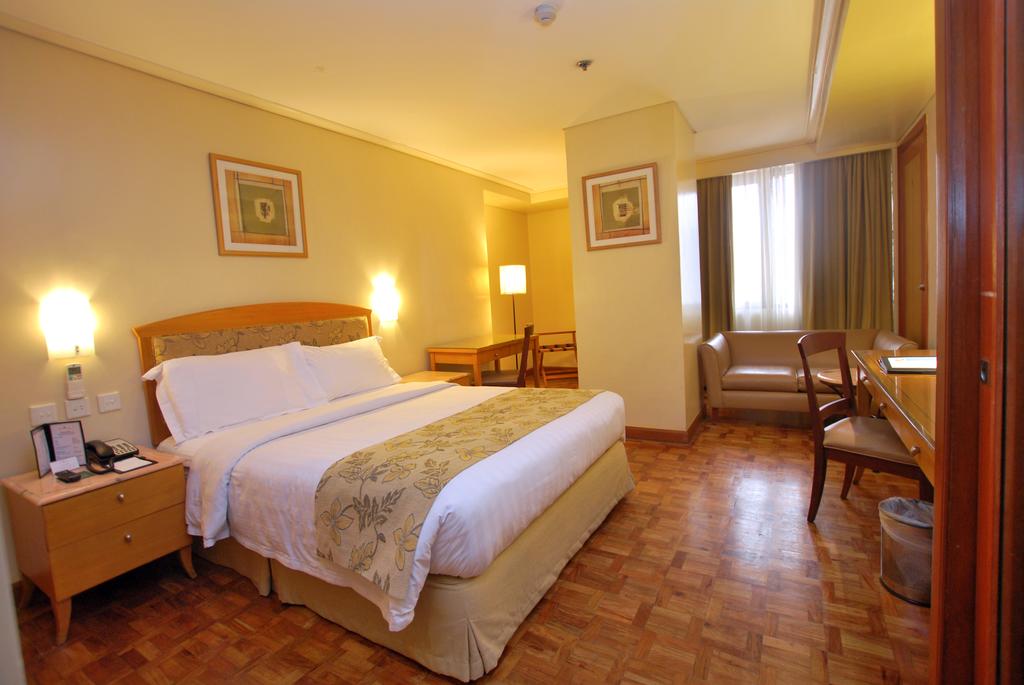 Цены в отеле City Garden Hotel Makati