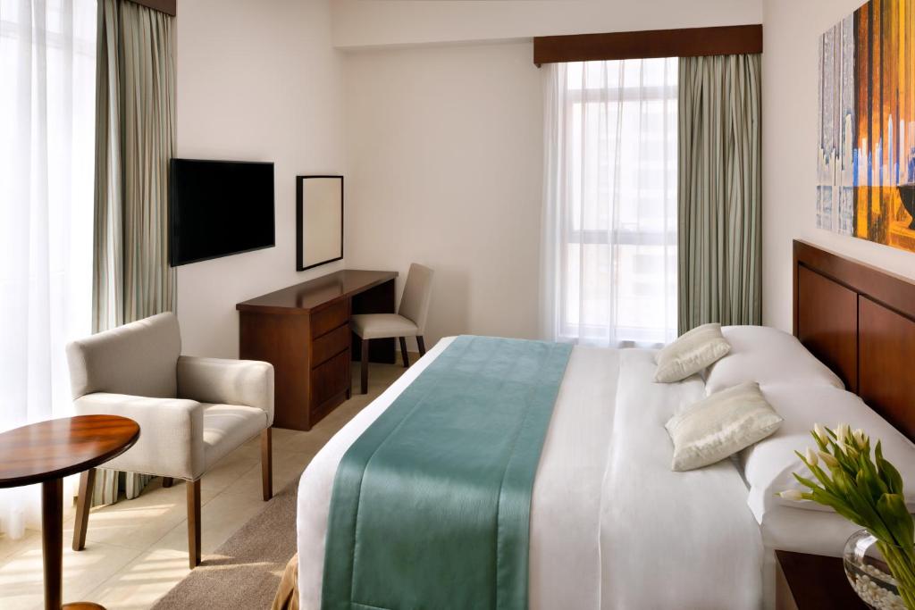 Movenpick Hotel and Apartments Bur Dubai, фотограції туристів