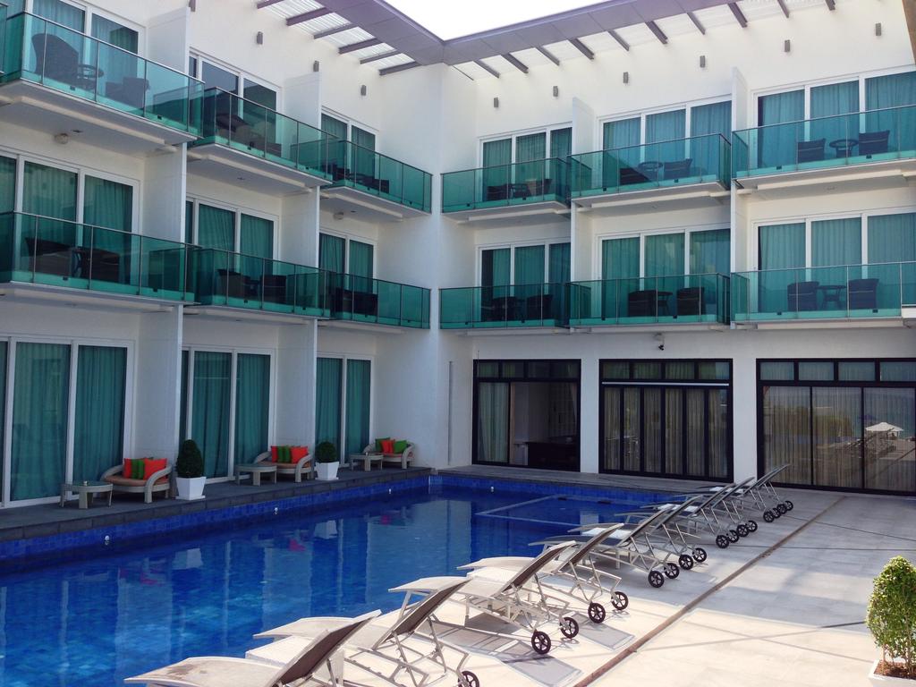 Hotel reviews, Kc Beach Club & Pool Villas