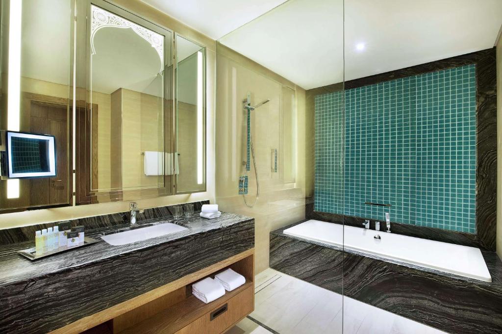 Wakacje hotelowe Doubletree by Hilton Resort & Spa Marjan Island Ras Al Khaimah