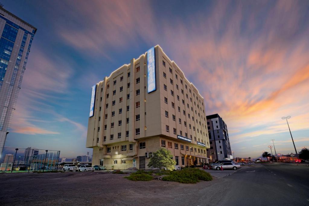 Action Hotel Ras Al Khaimah (ex. Ibis Styles), 3, фотографії