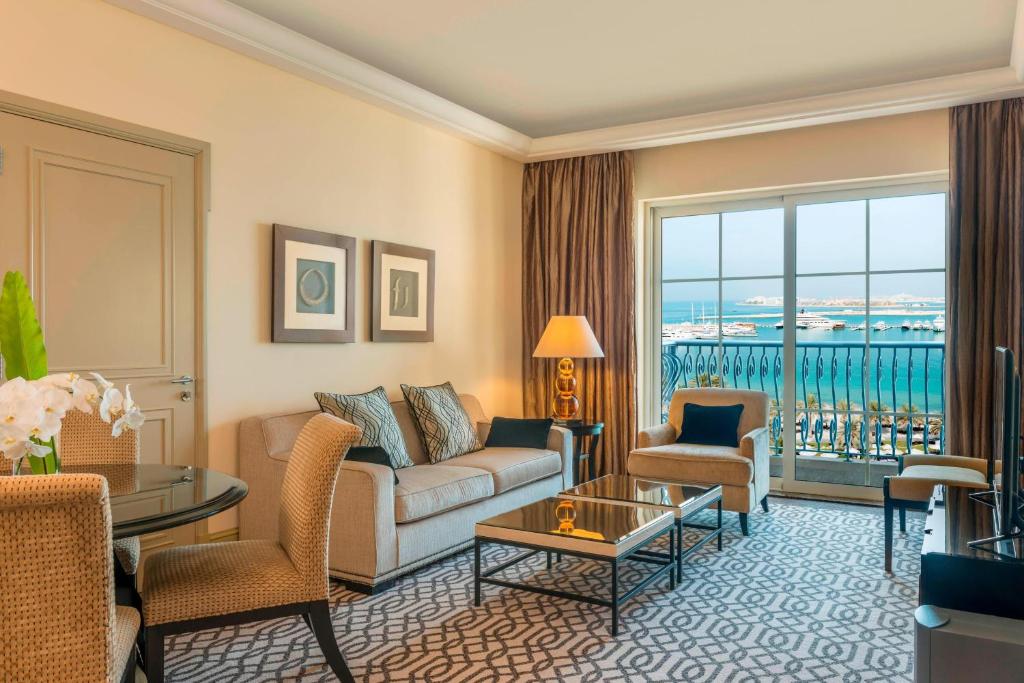 Відгуки про готелі The Westin Dubai Mina Seyahi Beach Resort & Marina