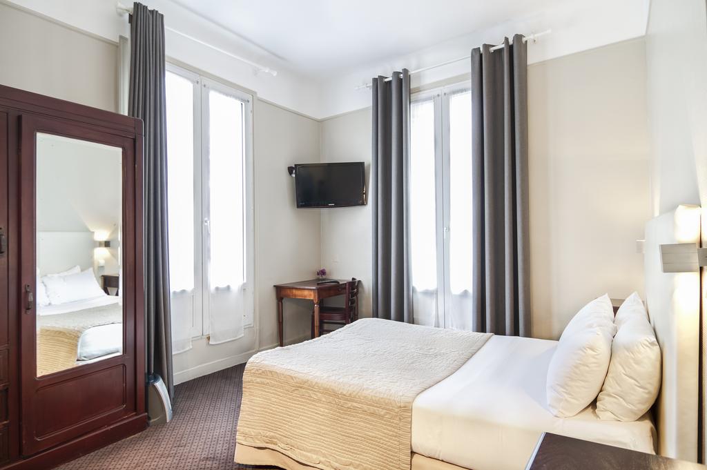 Oferty hotelowe last minute Batignolles Des Hotel Paryż