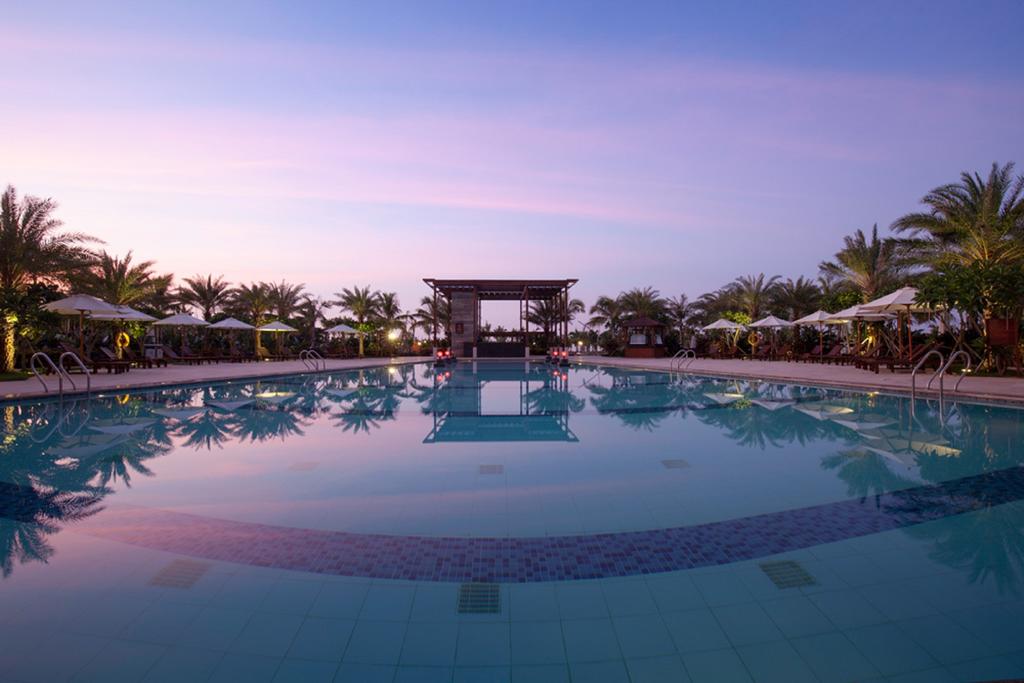 Sanya Aloha Oceanfront Suite Resort