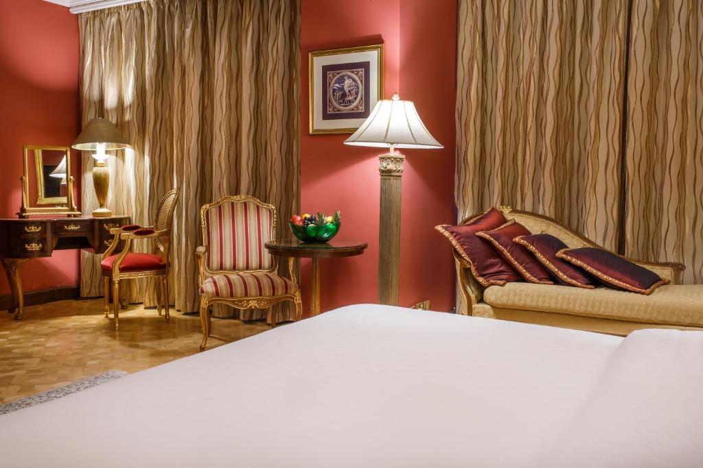 Цены в отеле Grand Excelsior Hotel Deira (ex. Sheraton Deira)