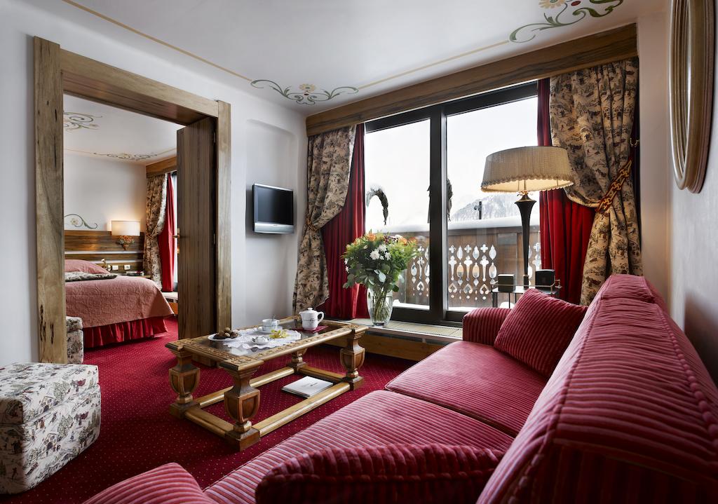 Горящие туры в отель La Loze Hotel Куршевель Франция