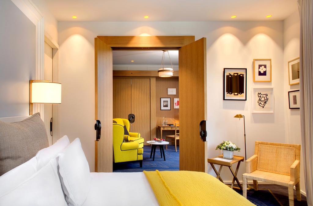 Hotel Royal Evian Resort Palace, Евіан-ле-Бен ціни