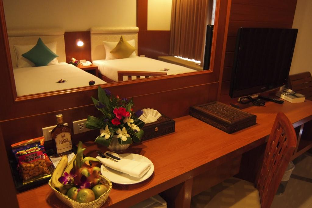 Горящие туры в отель Baumancasa Karon Beach Resort