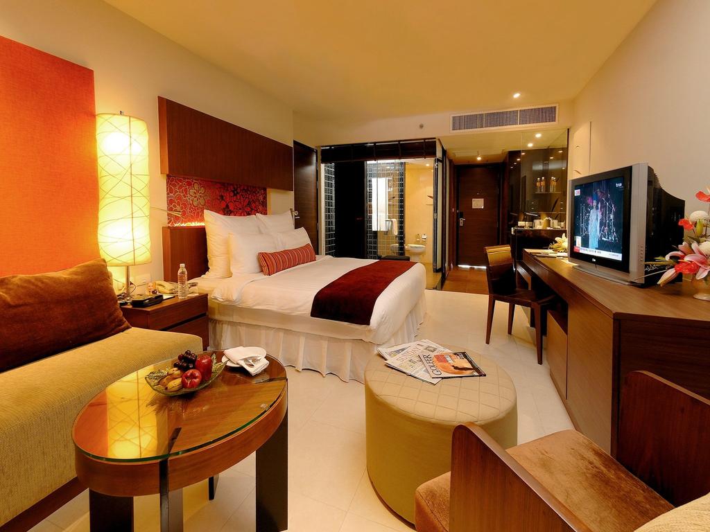 Отзывы об отеле M Social Hotel Phuket (ex. Millennium Resort Patong)