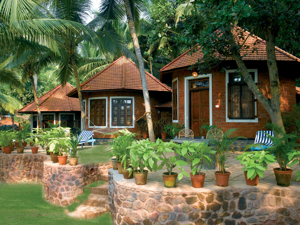 Hotel rest Manaltheeram Ayurveda Beach Village