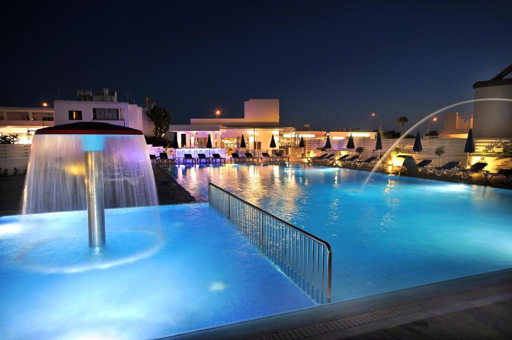 Euronapa Hotel Apartments, Кипр, Айя-Напа, туры, фото и отзывы