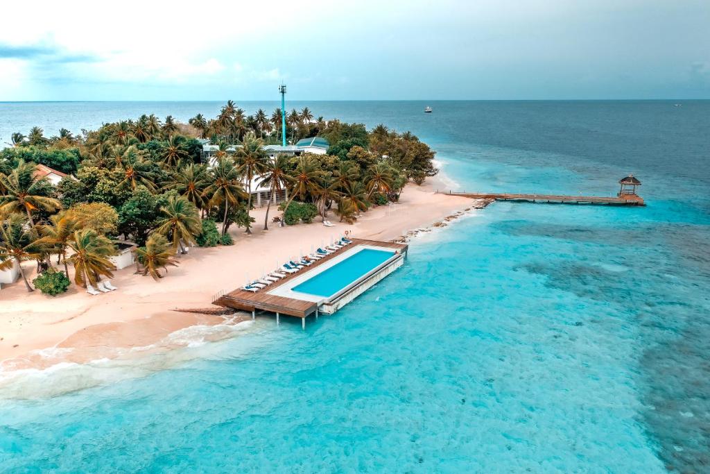Sandies Bathala Island Resort, Malediwy, Atole Ari i Rasdhoo, wakacje, zdjęcia i recenzje