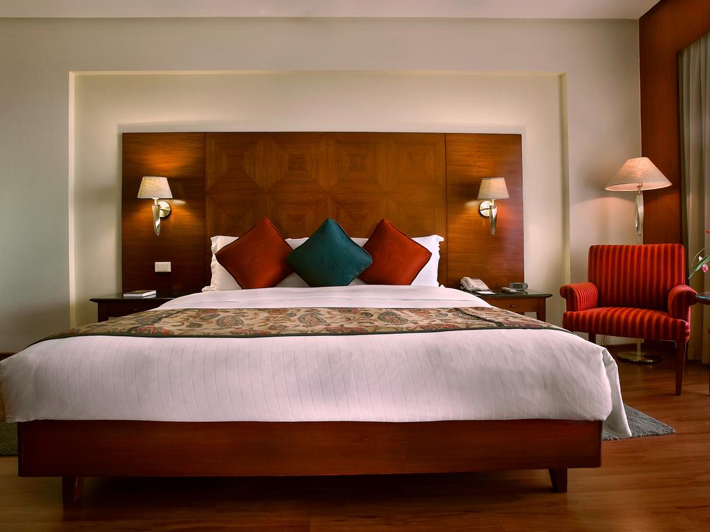 Горящие туры в отель The Lalit Мумбаи