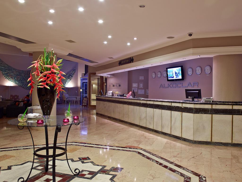 Ladonia Hotels Adakule (ex.Alkoclar Adakule Hotel), Кушадасы, Турция, фотографии туров