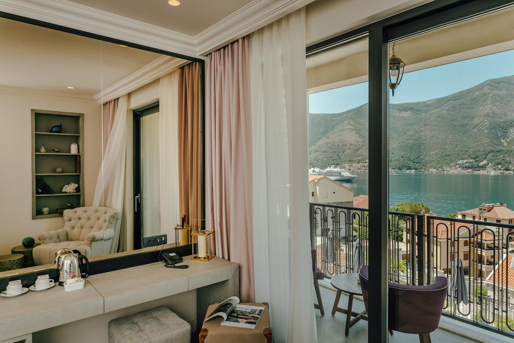 Hot tours in Hotel Casa Del Mare - Vizura Dobrota Montenegro