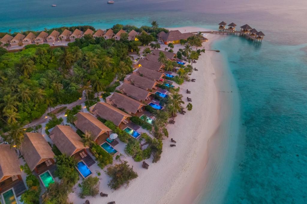 Фото отеля Kudafushi Resort & Spa