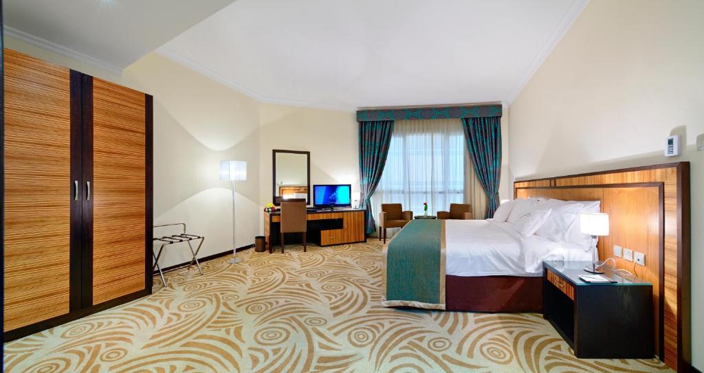 Туры в отель Al Majaz Premiere Hotel Apartments Шарджа ОАЭ