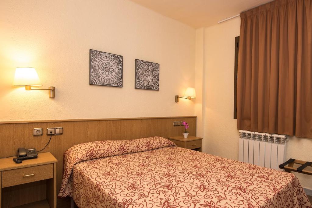 Oferty hotelowe last minute Evenia Nivalis  (ex. Andino) Encam Andora