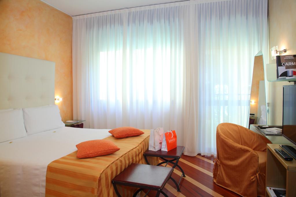Відпочинок в готелі Sanpi Hotel Мілан Італія