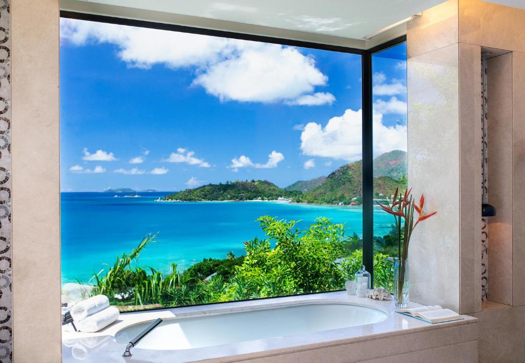 Odpoczynek w hotelu Raffles Seychelles (ex. Raffles Praslin Seychelles)