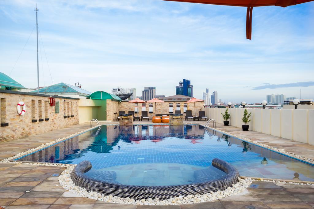 Amari Nova Suites, Pattaya prices
