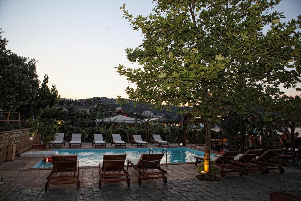 Niriides Beach Hotel, Греция, Ретимно, туры, фото и отзывы