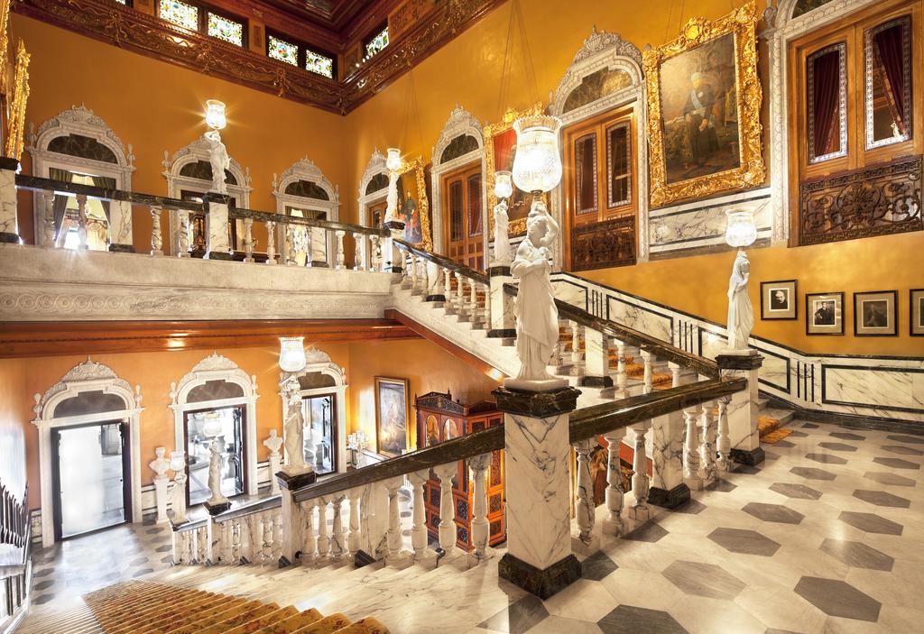 Hot tours in Hotel Taj Falaknuma Palace