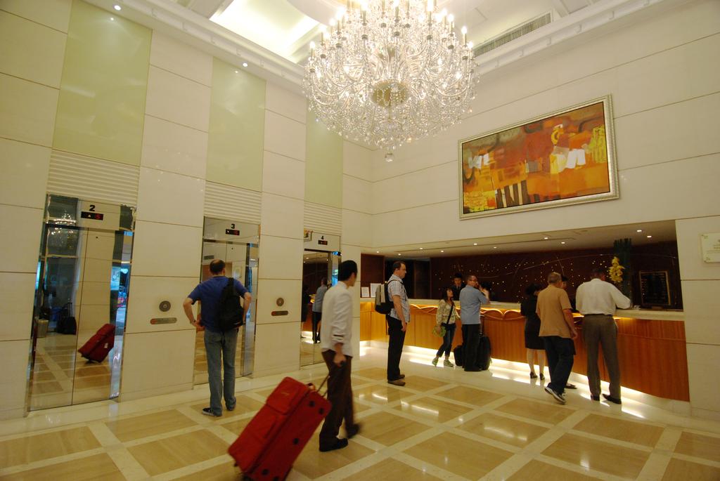 Гарячі тури в готель The Wharney Guang Dong Hotel Гонконг Китай