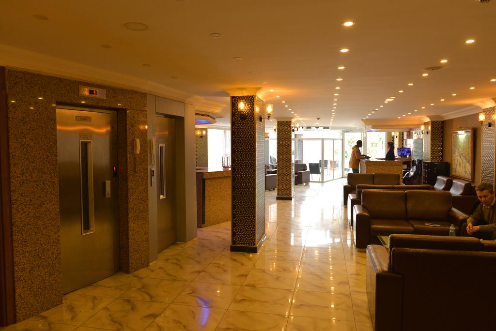 Marina City Hotel, photo