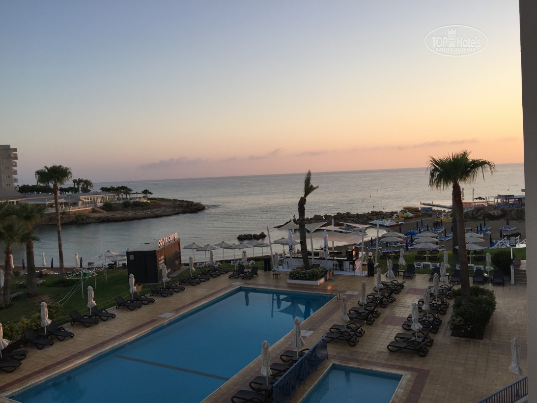 Pola Costa Beach Hotel Apts, Протарас, фотографії турів