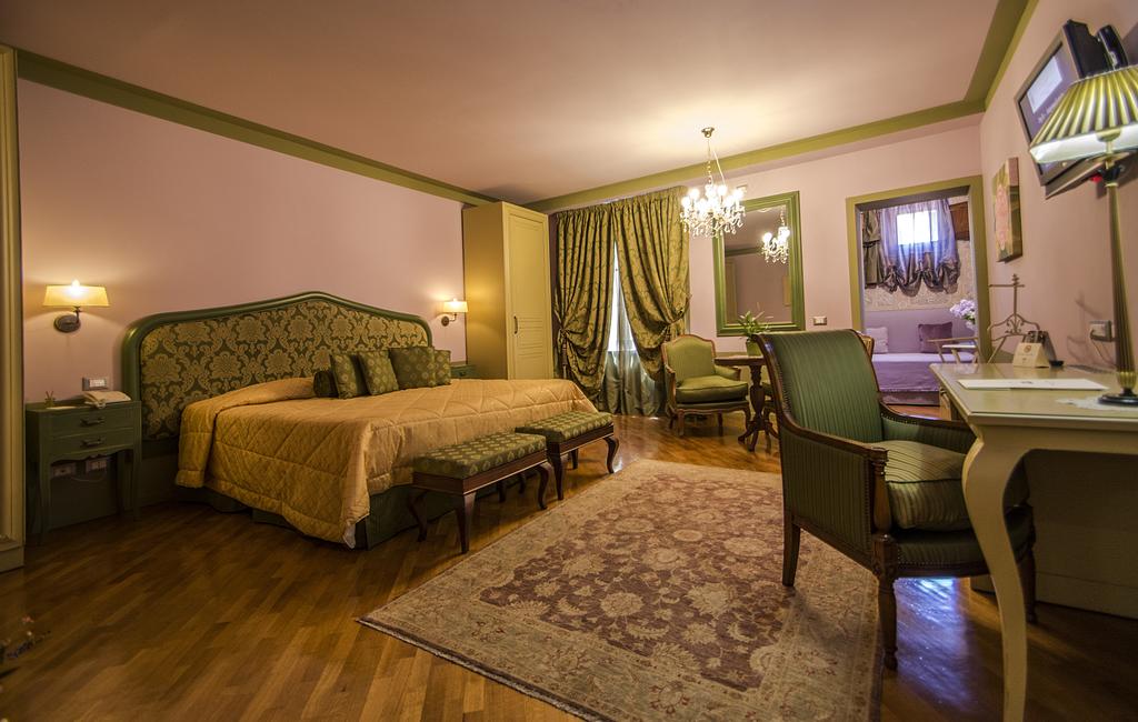Цены в отеле San Luca Palace