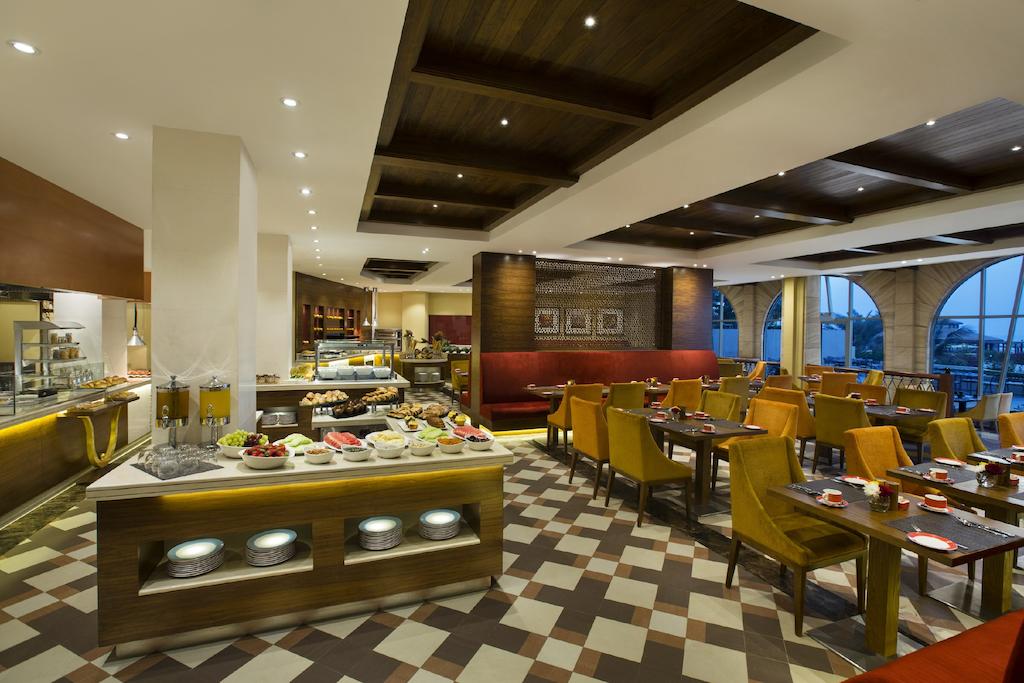 Гарячі тури в готель Hilton Al Hamra Beach & Golf Resort Рас-ель-Хайма ОАЕ