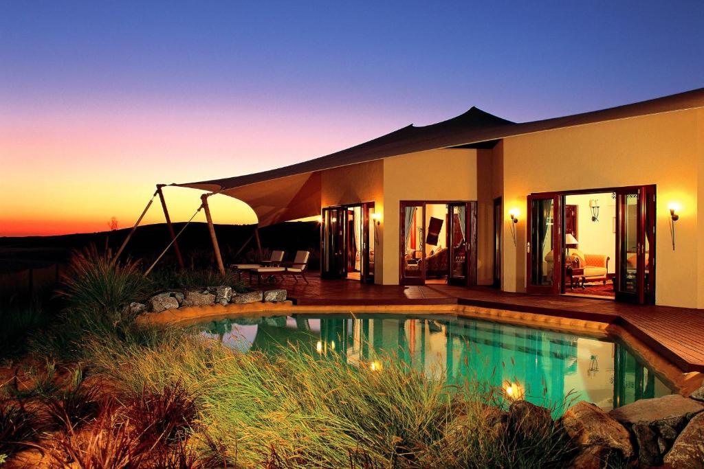 Al Maha, a Luxury Collection Desert Resort & Spa цена