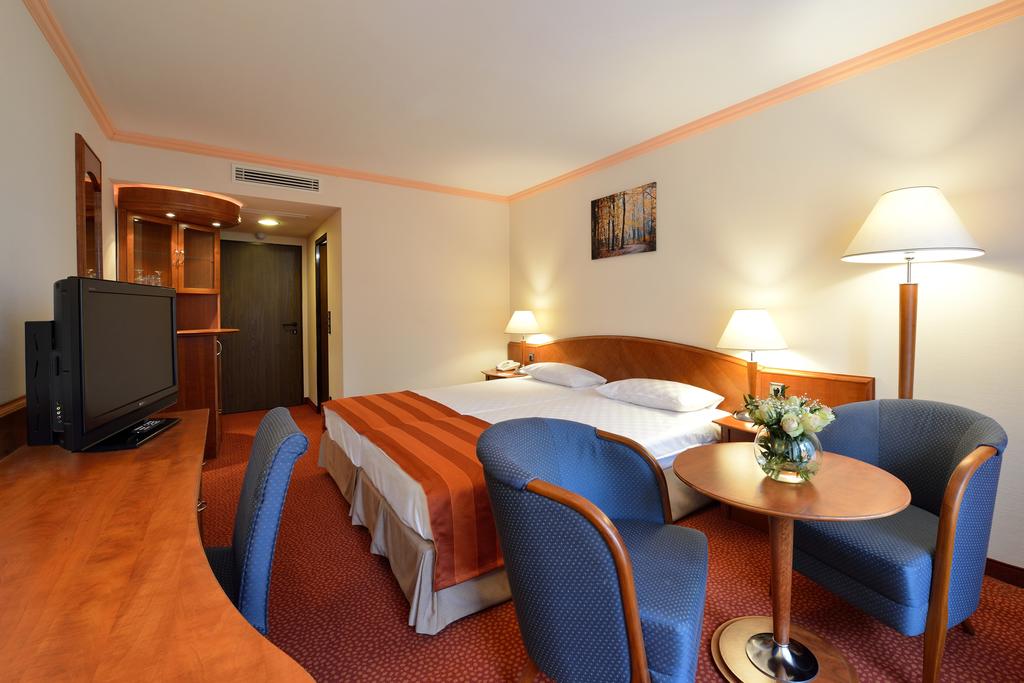 Odpoczynek w hotelu Danubius Health Spa Resort Sarvar Sharvar Węgry