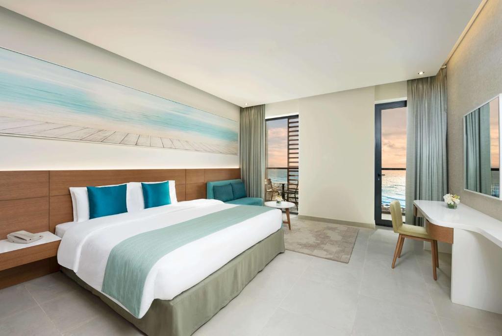 Hotel, Ajman, United Arab Emirates, Wyndham Garden Ajman Corniche