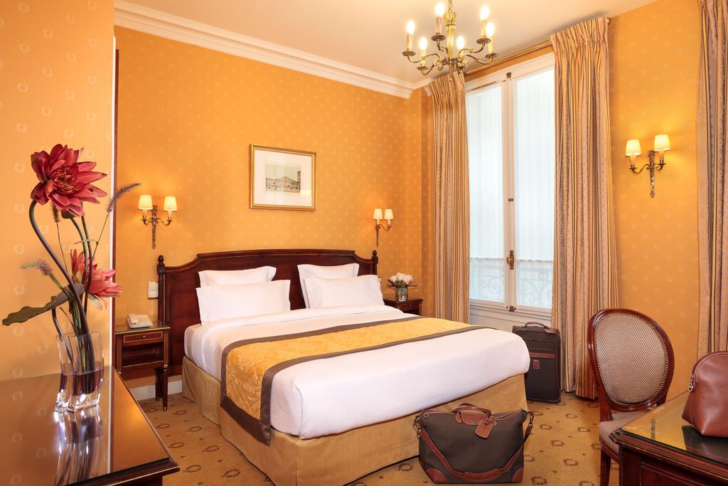 Tours to the hotel Mayfair Paris