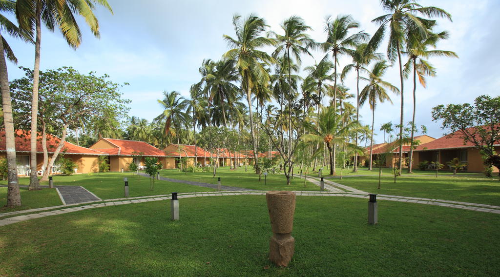 Club Palm Bay, Шрі-Ланка