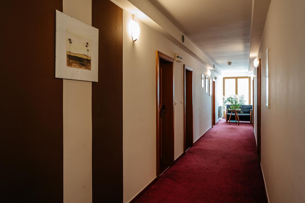 Czcionki Bardejowskie Artin Hotel