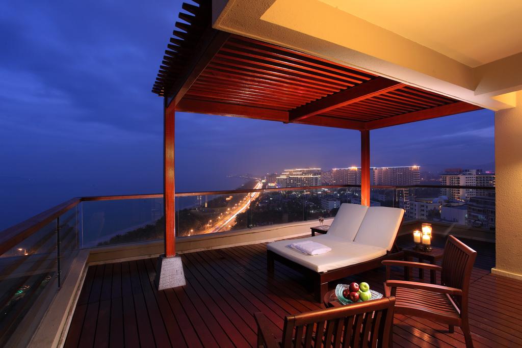 Відпочинок в готелі Pullman Oceanview Sanya Bay Resort & Spa Санья Китай