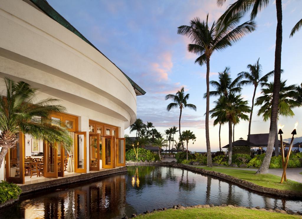 Ціни в готелі Sheraton Maui Resort & Spa