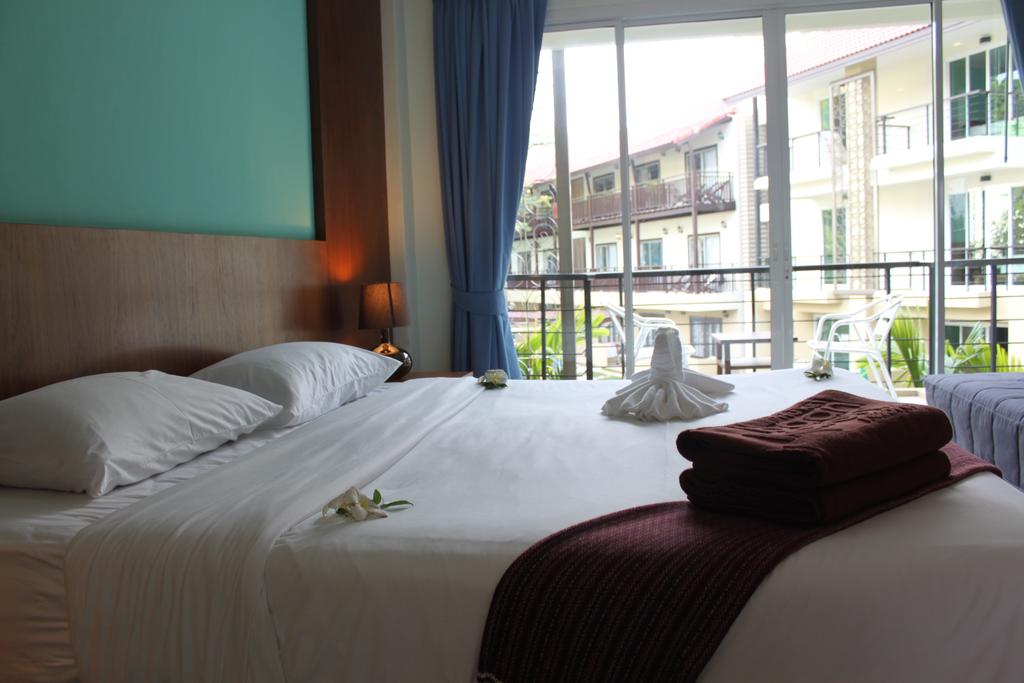 Горящие туры в отель Baan Karon Resort