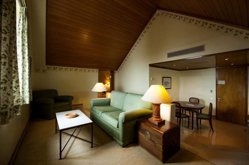 Hotel Solar Palmeiras, Пасу-де-Аркуш цены