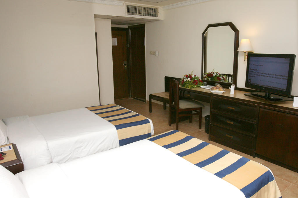 Гарячі тури в готель Golden Tulip Aqaba Hotel Акаба
